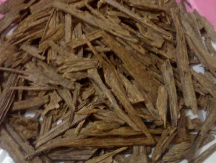 Oud Wood Chips (100g)